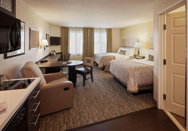 스탠다드 스튜디오, Candlewood Suites West Little Rock, An Ihg
