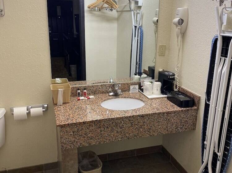 اتاق استاندارد با 2 تخت دوبل, Days Inn By Wyndham Oklahoma City/moore