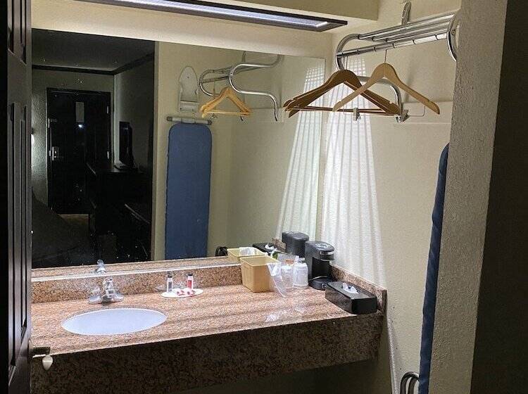اتاق استاندارد با 2 تخت دوبل, Days Inn By Wyndham Oklahoma City/moore