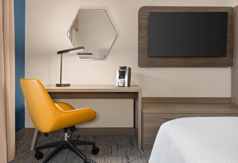 스위트, Holiday Inn Express & Suites Greenville Downtown, An Ihg