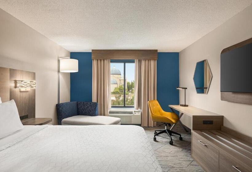 스탠다드 룸 킹사이즈 침대, Holiday Inn Express & Suites Greenville Downtown, An Ihg