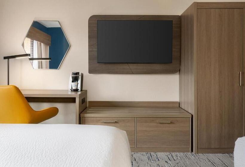 스탠다드 룸, Holiday Inn Express & Suites Greenville Downtown, An Ihg