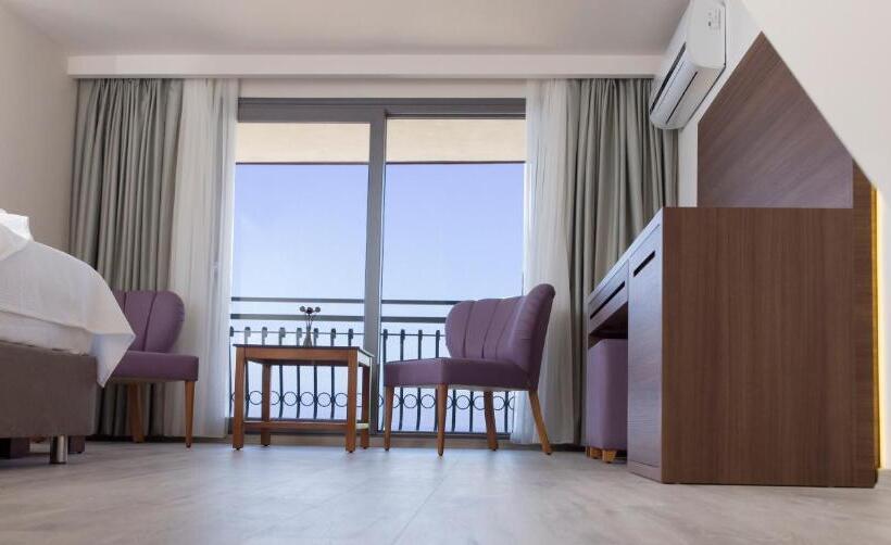 Familjerum, Neopol Hotel Deluxe