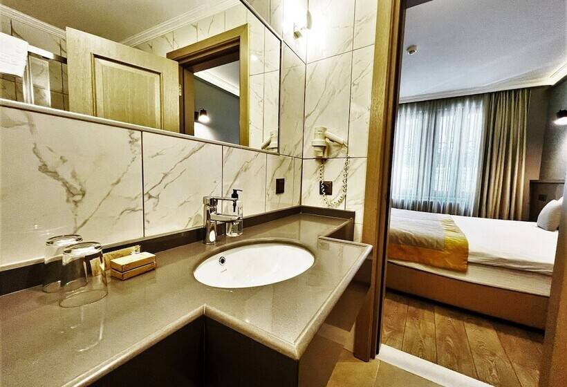 اتاق اکونومی, Seraglio Hotel & Suites