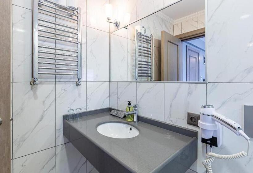 اتاق لوکس با تراس, Seraglio Hotel & Suites