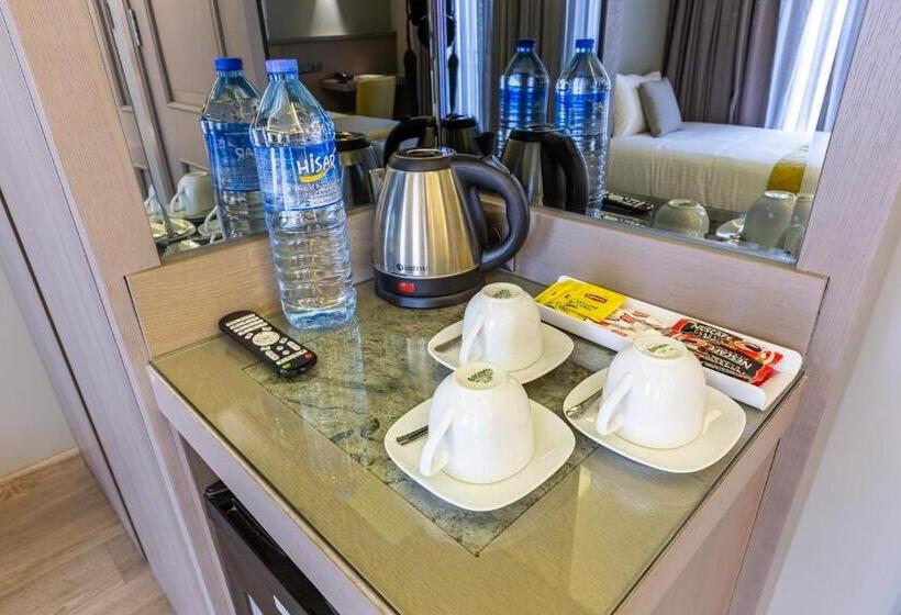 اتاق سوپریور سه تخته, Seraglio Hotel & Suites