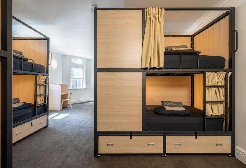 Кровать в Общей Комнате, Tequila Sunrise Hostel Adelaide