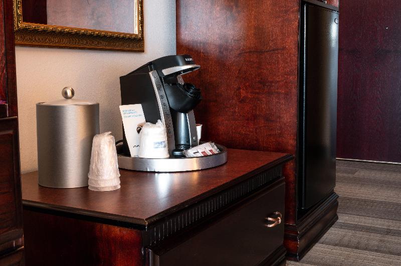 Номер Стандарт Кровать Квин Адаптированный для Инвалидов, Holiday Inn Express & Suites   Tuscaloosa University, An Ihg