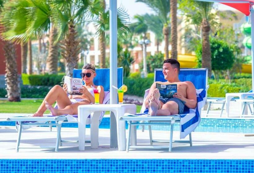 اتاق استاندارد سه نفره, Titanic Beach   Families And Couples Only