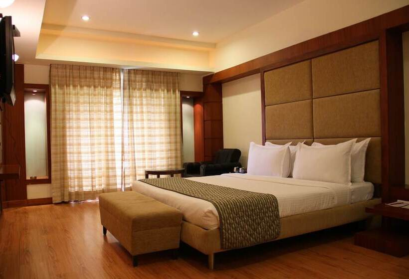 Номер Executive, Cambay Sapphire  Gandhinagar