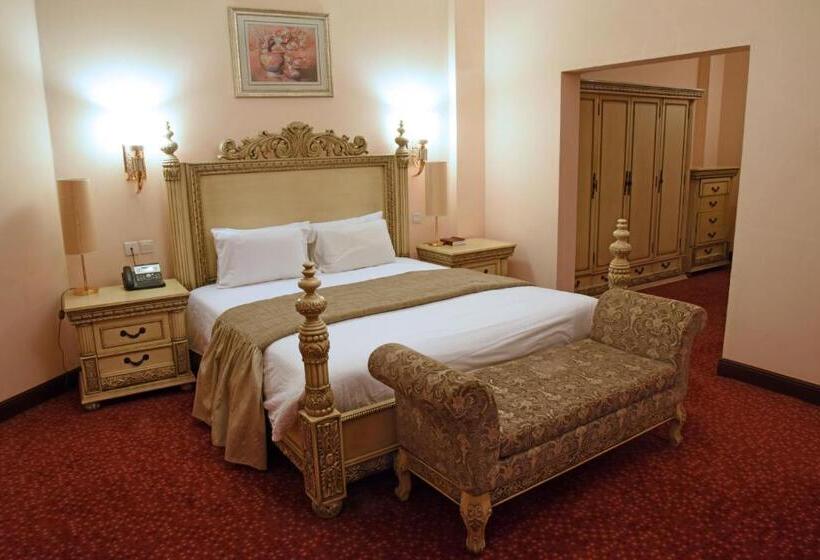 سوئیت پرزیدنت, Imperial Royale