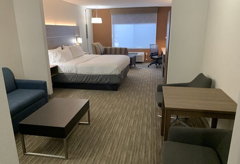 Люкс, Holiday Inn Express Hotel & Suites Franklin Oil City By Ihg