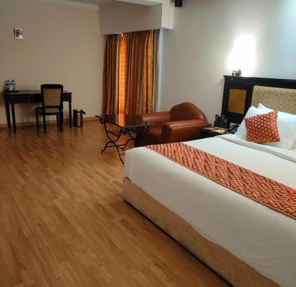 Люкс, Srm Hotel Trichy