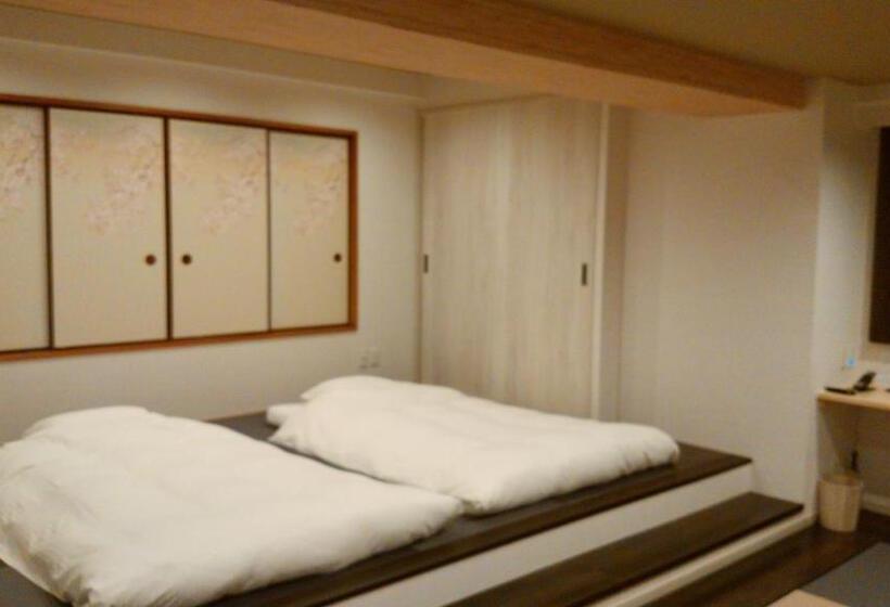 Семейный Номер Deluxe, Ueno First City