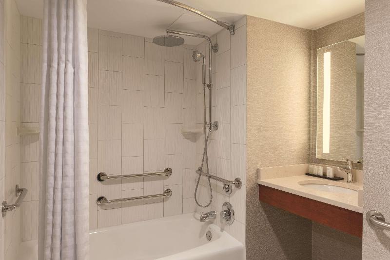 Студио Стандарт Кровать Кинг, Days Inn & Suites By Wyndham Houston / West Energy Corridor