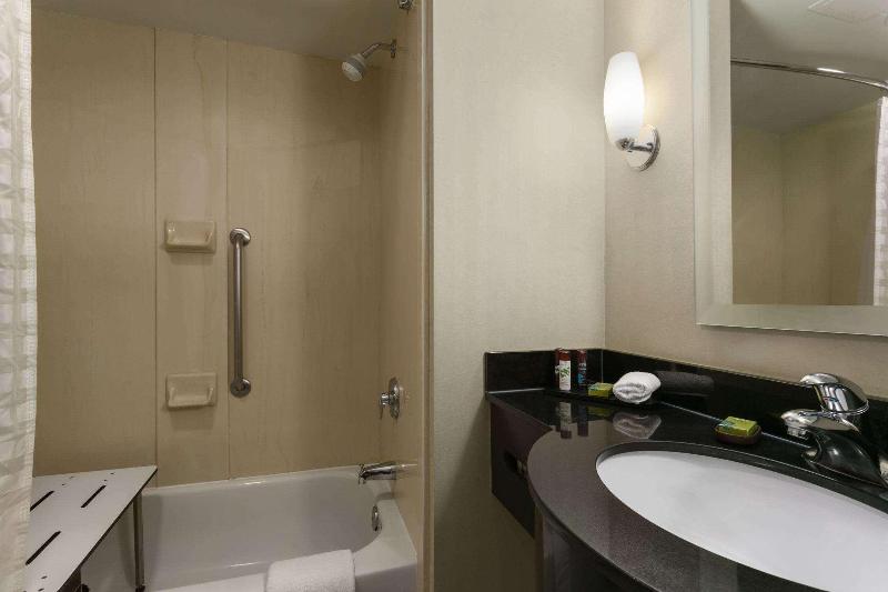 Номер Economy, Toyoko Inn Kumamoto Shin-shigai