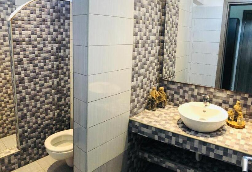 اتاق استاندارد چهار تخته, Villa Livadaros