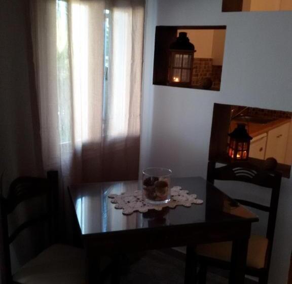 آپارتمان 1 خوابه, Villa Livadaros