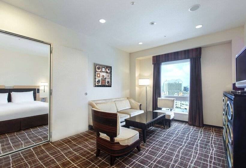 سوییت, Doubletree By Hilton Hotel Naha