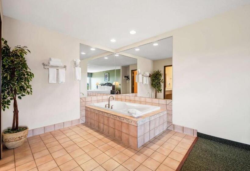 스위트 킹사이즈 침대, Best Western Annawan Inn