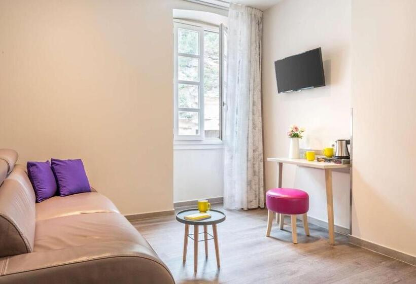 اتاق خانوادگی, Best Western Hotel Du Roy D Aragon