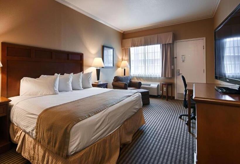 Номер Стандарт Кровать Кинг Адаптированный для Инвалидов, Best Western Hebbronville Inn