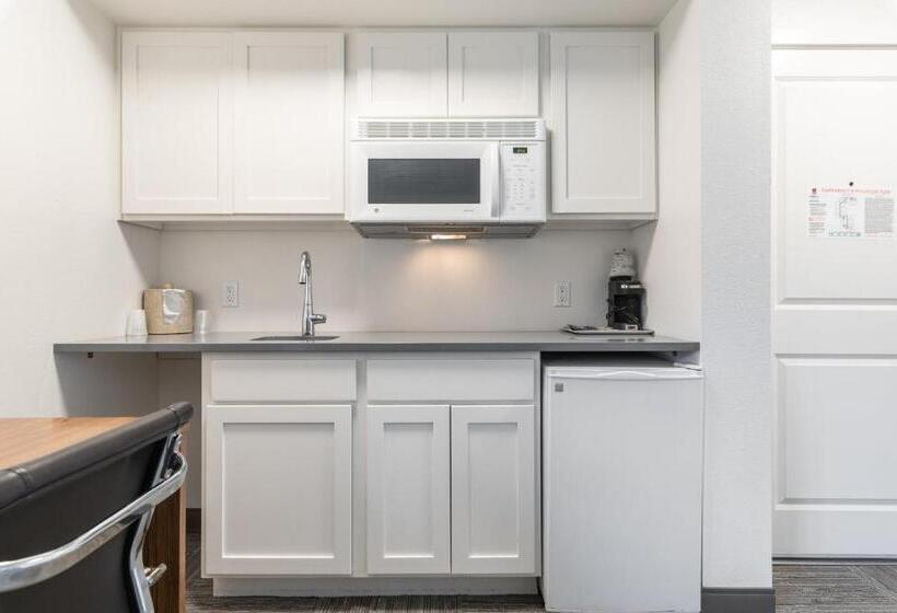סוויטה, Marshall Suites
