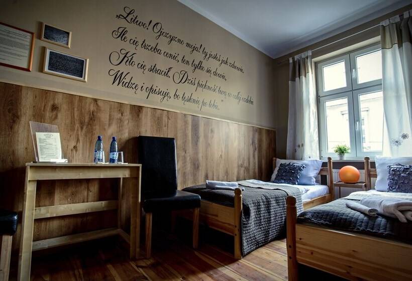 Номер Стандарт Совместная Ванная, Explorer Hostel & Apartment Stare Miasto Old Town 24h #don T Be A Tourist, Be An Explorer!