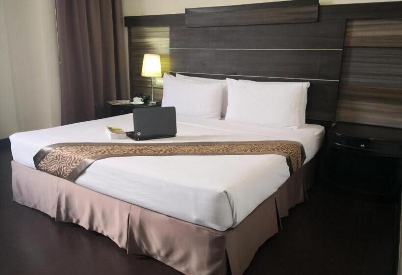اتاق سوپریور با تخت بزرگ, Goodhope Hotel Skudai