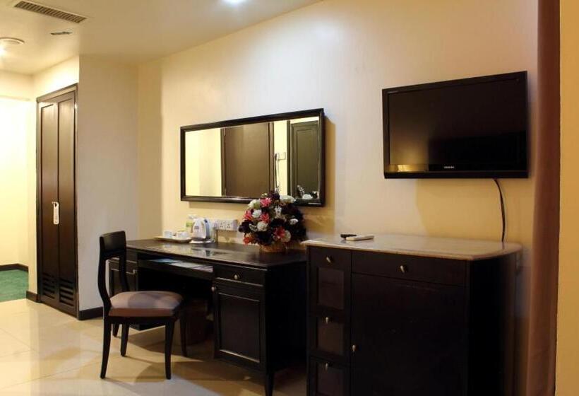 اتاق لوکس با تخت بزرگ, Goodhope Hotel Skudai