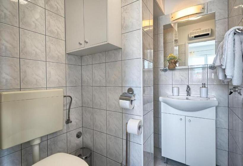آپارتمان 1 خوابه با چشم‌انداز دریا, Apartments Irena