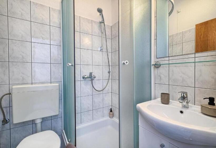 اتاق استاندارد با چشم‌انداز دریا, Apartments Irena