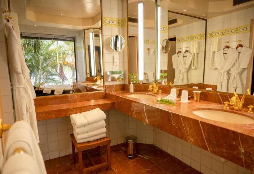 سوییت, Bakoua Martinique