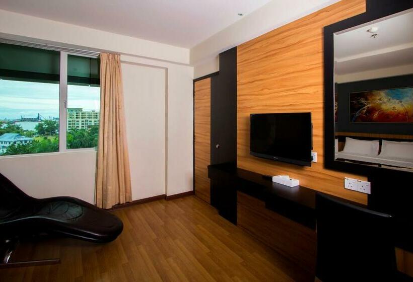 اتاق سوپریور با تخت بزرگ, Mariner Hotel Labuan
