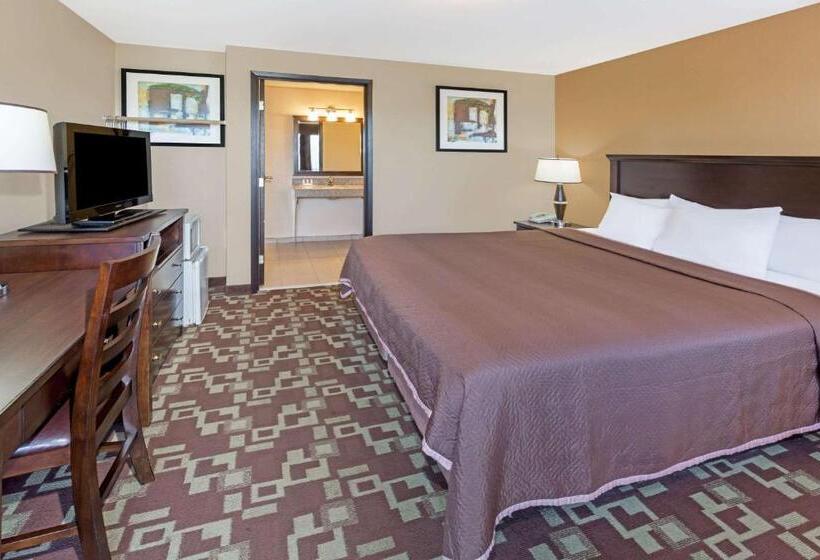 Стандартный Номер Кровать Кинг, Travelodge By Wyndham Newport