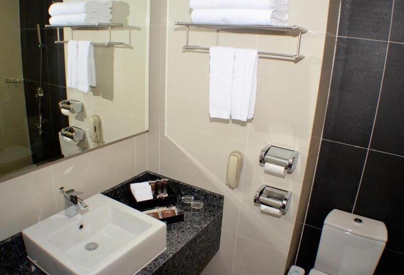 디럭스 룸 킹사이즈 침대, Ksl Hotel & Resort