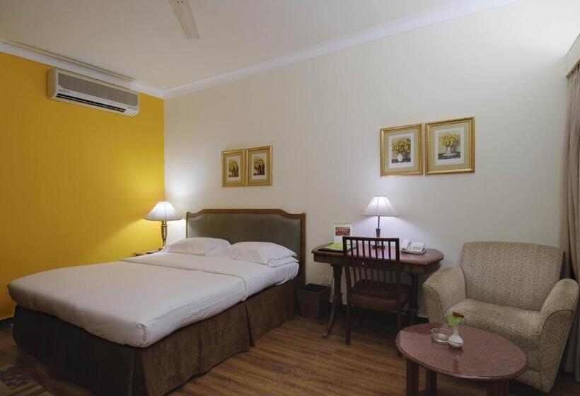 اتاق اجرایی, Mayfair Rourkela
