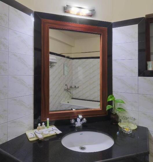 اتاق لوکس, Mayfair Rourkela