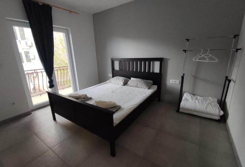 اتاق استاندارد, Subtub Hostel Makarska