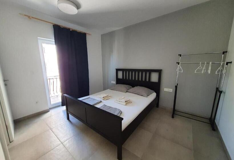 اتاق استاندارد, Subtub Hostel Makarska