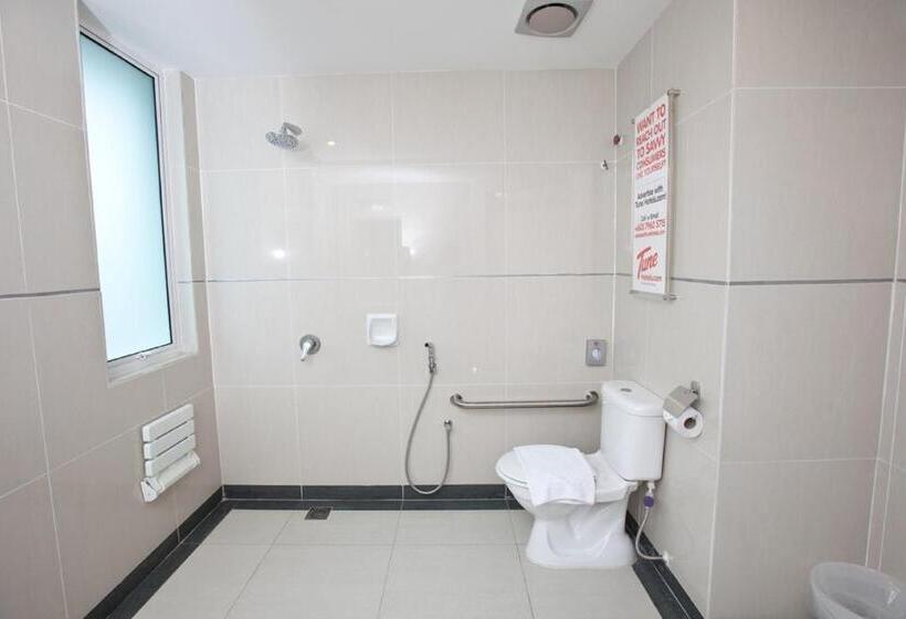 Номер Стандарт Трехместный, Tune Hotel Georgetown Penang