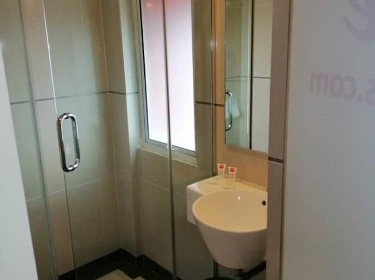 Четырехместный Номер Стандарт, Tune Hotel Georgetown Penang