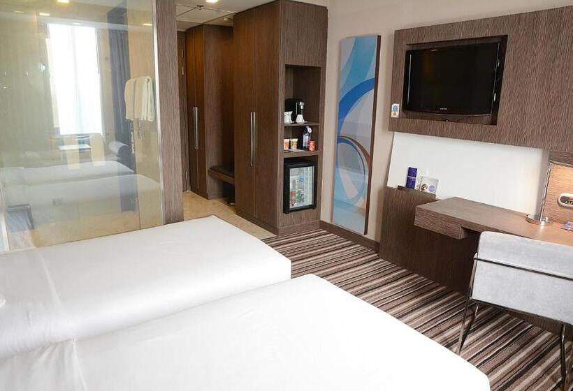 Номер Executive, Novotel Bangkok Impact