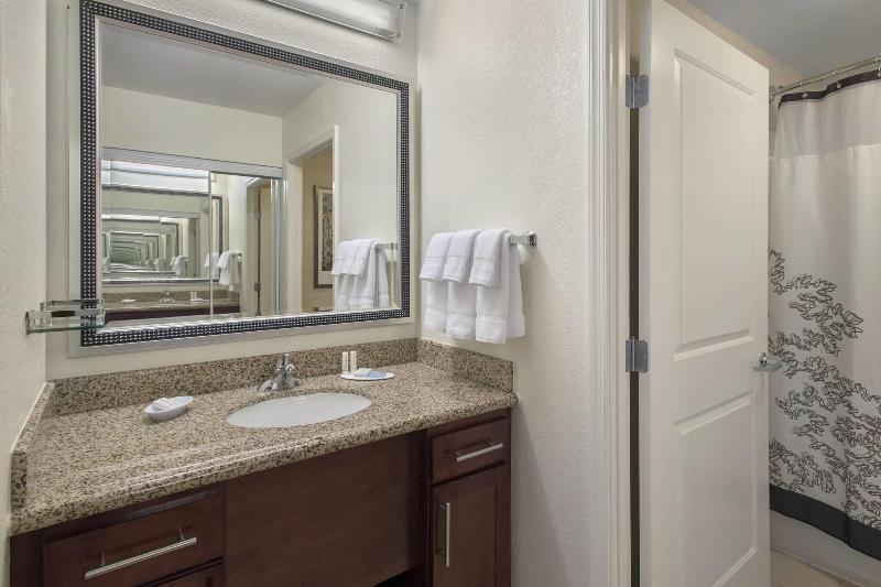 스탠다드 스튜디오 킹침대, Residence Inn Alexandria Old Town South At Carlyle