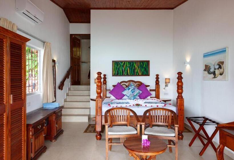 اتاق استاندارد با چشم‌انداز دریا, Chalets Cote Mer