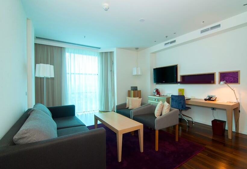 سوئیت با تخت بزرگ, Doubletree By Hilton Hotel Oradea