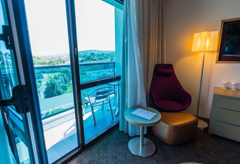 اتاق لوکس خانوادگی, Doubletree By Hilton Hotel Oradea
