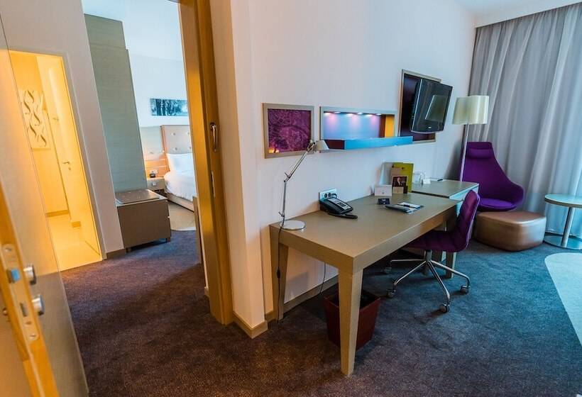 اتاق لوکس خانوادگی, Doubletree By Hilton Hotel Oradea
