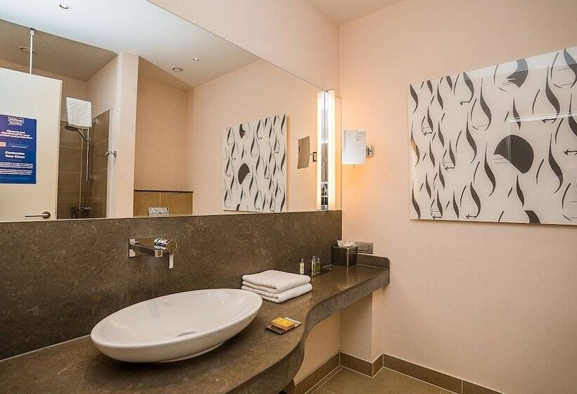 اتاق خانوادگی, Doubletree By Hilton Hotel Oradea