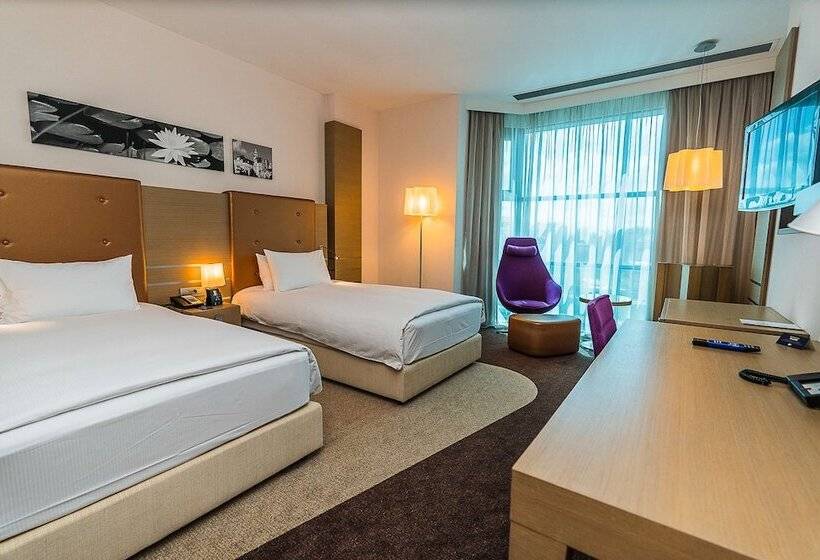 اتاق خانوادگی, Doubletree By Hilton Hotel Oradea